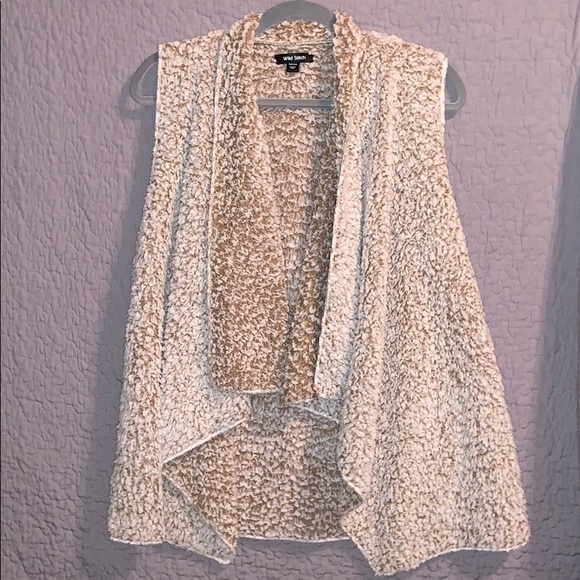 Sweaters - Sherpa sweater vest/cardigan